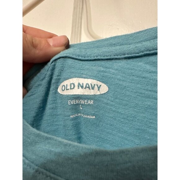 Old Navy women’s size large Free your mind t-shirt - Picture 6 of 12